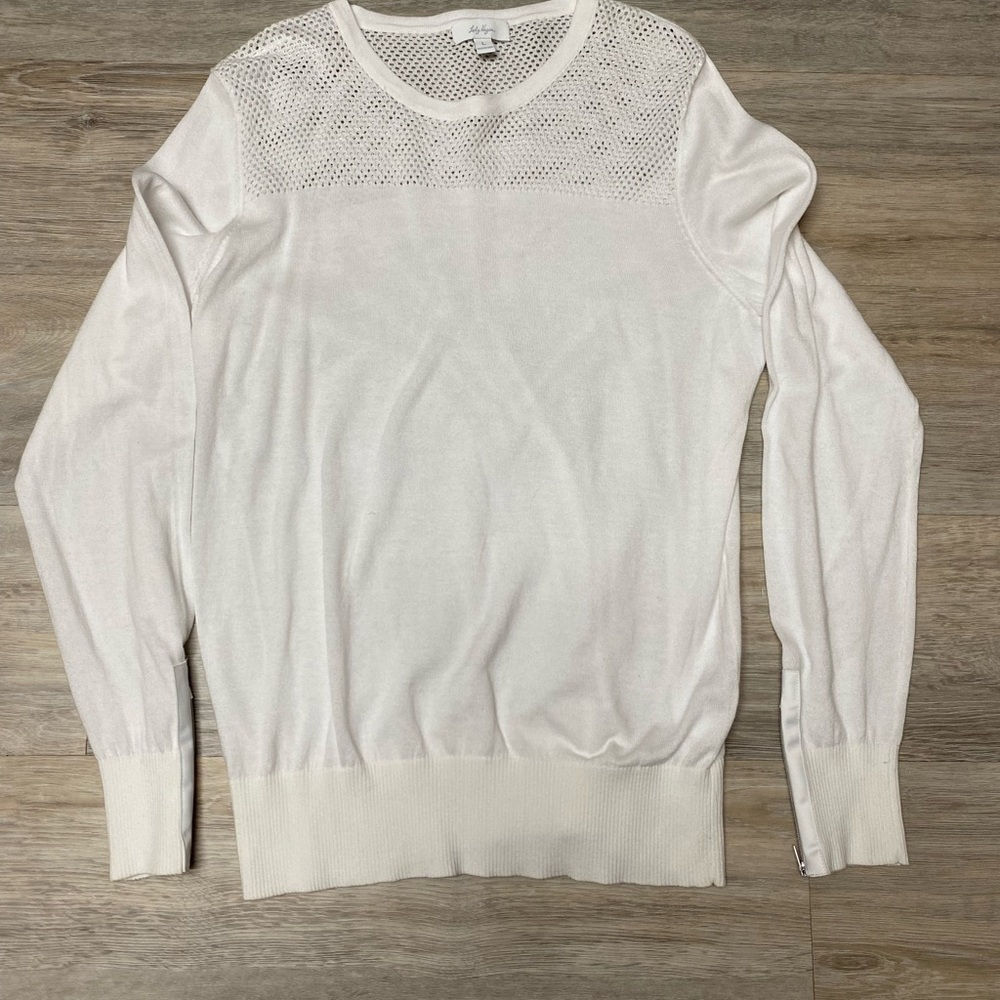 Women’s Lady Hagen Long Sleeve Lightweight Large Crewneck White Sweater